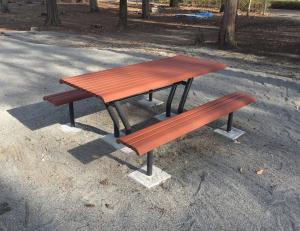 テーブルベンチの写真 テーブルベンチの写真