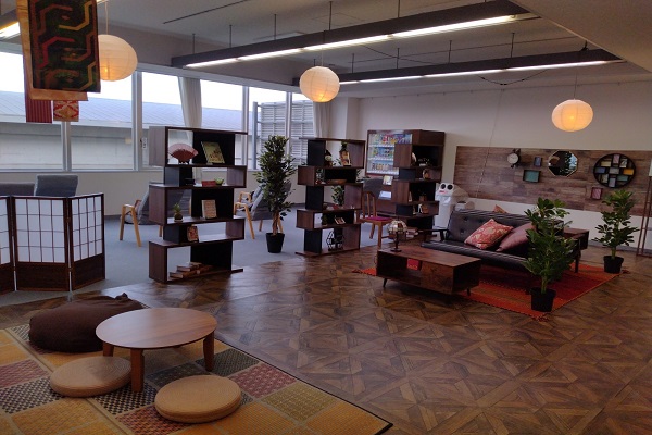 2階休憩スペース 2階休憩スペース