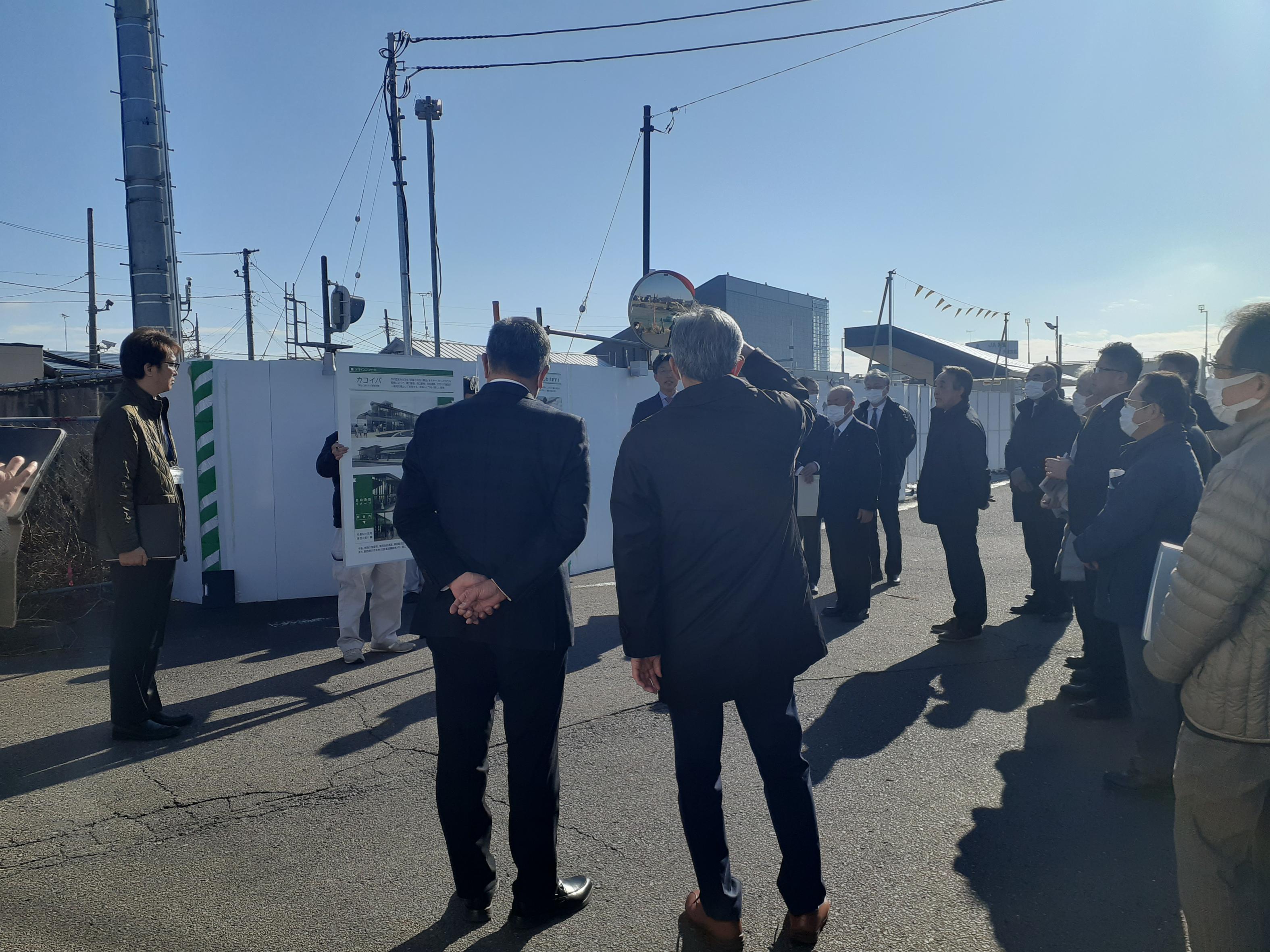 栃木県関係職員やさくら市議会議員との他市への行政視察