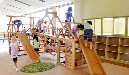 さくら市で遊ぶこどもたち さくら市で遊ぶこどもたち